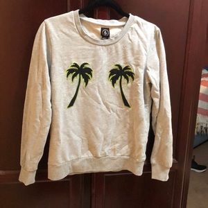 Super cute crew neck Palm Tree 🌴 sweatshirt